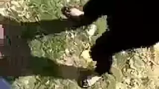 عاهرة منعزلة: أكشن مص خارجي على ممر جبلي نائي