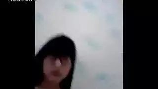 نطفة متعرج نائب الرئيس في عينيها