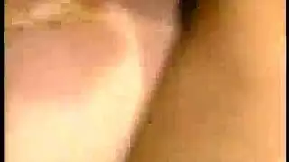 بنات مثيرات يتبادلن القض اللساني بينما الرجال يستمنون قريبًا