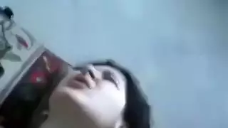 مشهد xxx أول: فض بكارة عذراء محمرة