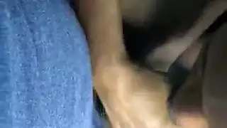 حلقها مملوء بقضيب بورنو صريح