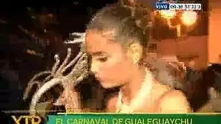 إيفانا تأخذ جولة جنسية قاسية