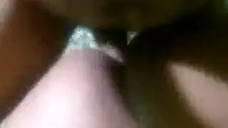 عاهرة شقراء ترضع ثم تحصل على طحن صارخ في الإباحية