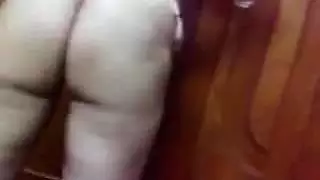 سكس عيل صغير مع ناس كبير طيز كبير